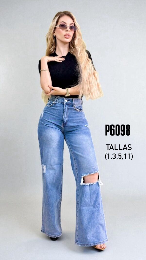 Pantalón con piedras ✨